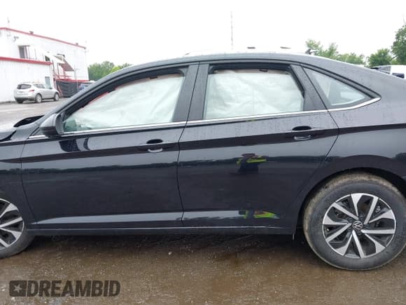 ✅ 2025 Volkswagen Jetta S • VIN: 3VW5X7BU1SM000953 • Лот: 42523241. Опубликован ранее на IAAI с пробегом 14 446 миль. Бесплатный доступ к архиву аукционных продаж из США и подробный отчёт об истории автомобиля на DreamBid. Изображение 14.