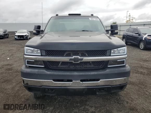 ✅ 2004 Chevrolet Silverado 2500HD LS • VIN: 1GCHK23U84F114144 • Lot: 69573905. Wystawiony na Copart z przebiegiem 149 449 mil. Bezpłatny archiwum sprzedaży aukcyjnych z USA i szczegółowy raport historii pojazdu na DreamBid. Zdjęcie 5.