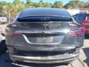 ✅ 2016 Tesla Model X 70D • VIN: 5YJXCBE26GF005047 • Lot: 43414028. Wystawiony na IAAI z przebiegiem 72 556 mil. Bezpłatny archiwum sprzedaży aukcyjnych z USA i szczegółowy raport historii pojazdu na DreamBid. Zdjęcie 16.