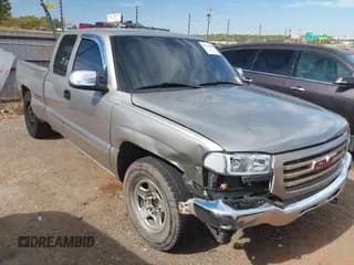 ✅ 2000 GMC Sierra 1500 SLE • VIN: 2GTEC19TXY1114670 • Lot: 43478238. Listed on IAAI with 237,513 mi. Free auction sales archive from the USA and detailed vehicle history report at DreamBid. Image 1.
