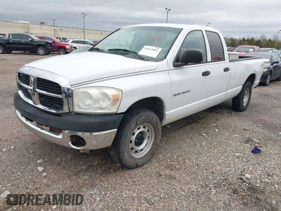 2007 Dodge 1500 ST with VIN 1D7HU18P27J600043, listed as a IAAI auction lot 41625802 with 170,706 mi miles and . Bid and sale history available at DreamBid. Image 17.