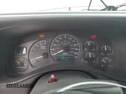 ✅ 2002 Chevrolet Suburban LS • VIN: 3GNGK26U72G266300 • Лот: 87486704. Опубликован ранее на Copart с пробегом 278 371 миль. Бесплатный доступ к архиву аукционных продаж из США и подробный отчёт об истории автомобиля на DreamBid. Изображение 9.