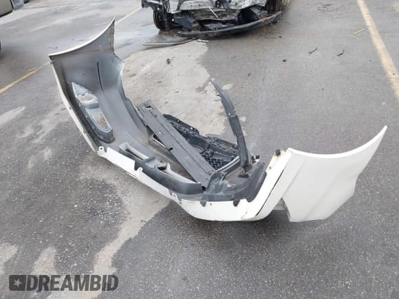 ✅ 2014 Subaru Legacy Premium • VIN: 4S3BMCC6XE3018025 • Lot: 43367724. Listed on IAAI with 169,065 mi. Free auction sales archive from the USA and detailed vehicle history report at DreamBid. Image 12.