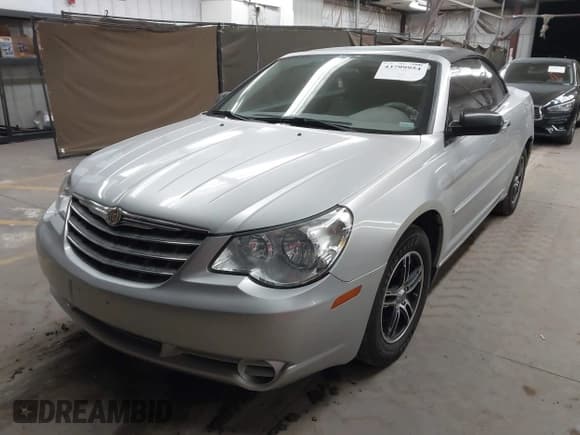 ✅ 2008 Chrysler Sebring LX • VIN: 1C3LC45K28N621023 • Lot: 43799954. Wystawiony na IAAI z przebiegiem 86 740 mil. Bezpłatny archiwum sprzedaży aukcyjnych z USA i szczegółowy raport historii pojazdu na DreamBid. Zdjęcie 17.