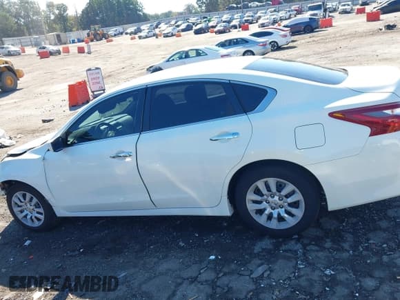 ✅ 2018 Nissan Altima S • VIN: 1N4AL3AP2JC203390 • Lot: 43480862. Listed on IAAI with 69,113 mi. Free auction sales archive from the USA and detailed vehicle history report at DreamBid. Image 14.