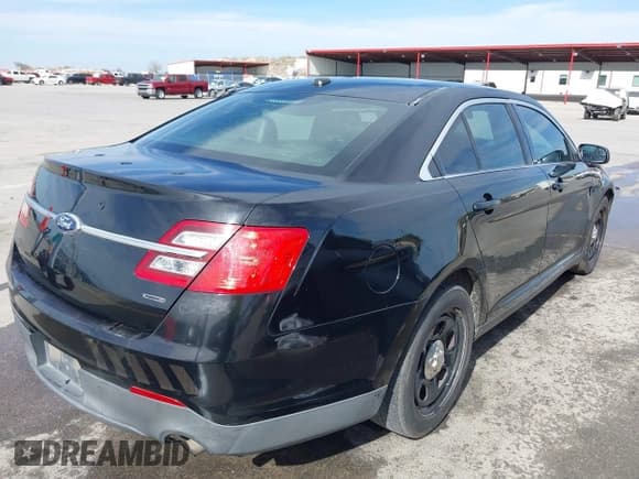 ✅ 2013 Ford Police Interceptor • VIN: 1FAHP2MT8DG191703 • Lot: 41742368. Wystawiony na IAAI z przebiegiem Nie podano. Bezpłatny archiwum sprzedaży aukcyjnych z USA i szczegółowy raport historii pojazdu na DreamBid. Zdjęcie 4.