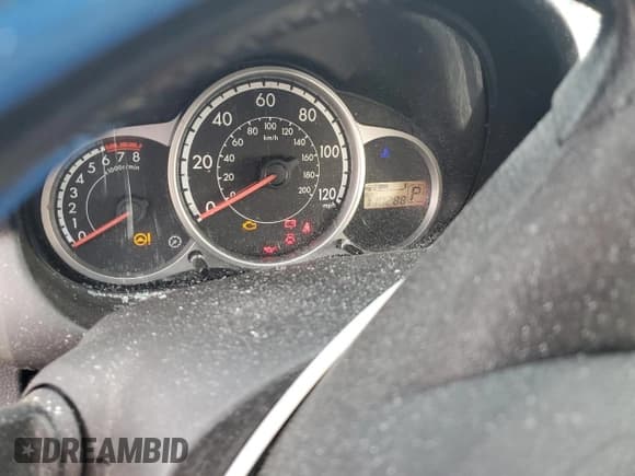 ✅ 2014 Mazda 2 Sport • VIN: JM1DE1KZ6E0179933 • Lot: 72093095. Listed on Copart with 110,288 mi. Free auction sales archive from the USA and detailed vehicle history report at DreamBid. Image 9.