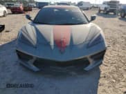 ✅ 2023 Chevrolet Corvette 3LT • VIN: 1G1YC3D42P5105427 • Lot: 82496705. Wystawiony na Copart z przebiegiem 8 592 mil. Bezpłatny archiwum sprzedaży aukcyjnych z USA i szczegółowy raport historii pojazdu na DreamBid. Zdjęcie 5.