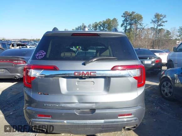 ✅ 2020 GMC Acadia Denali • VIN: 1GKKNPLS2LZ161213 • Lot: 41340421. Wystawiony na IAAI z przebiegiem 72 313 mil. Bezpłatny archiwum sprzedaży aukcyjnych z USA i szczegółowy raport historii pojazdu na DreamBid. Zdjęcie 16.