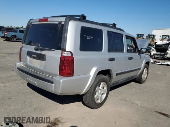 ✅ 2006 Jeep Commander • VIN: 1J8HH48K56C355688 • Lot: 85169995. Listed on Copart with 178,688 mi. Free auction sales archive from the USA and detailed vehicle history report at DreamBid. Image 3.