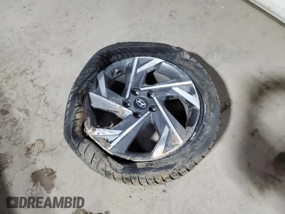 ✅ 2024 Hyundai Elantra Limited • VIN: KMHLP4DG1RU715457 • Lot: 91805355. Wystawiony na Copart z przebiegiem 52 914 mil. Bezpłatny archiwum sprzedaży aukcyjnych z USA i szczegółowy raport historii pojazdu na DreamBid. Zdjęcie 12.