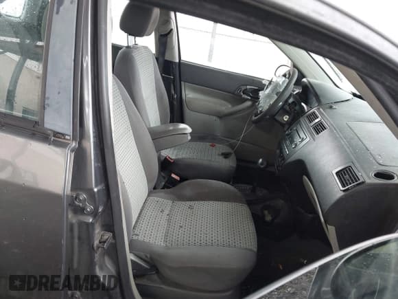 ✅ 2007 Ford Focus S • VIN: 1FAHP34N57W355717 • Lot: 43770039. Listed on IAAI with 245,774 mi. Free auction sales archive from the USA and detailed vehicle history report at DreamBid. Image 5.