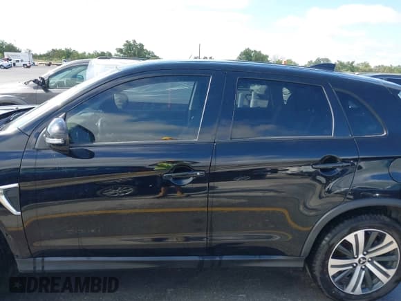 ✅ 2021 Mitsubishi Outlander SE • VIN: JA4APVAU3MU015776 • Lot: 42352207. Listed on IAAI with 55,950 mi. Free auction sales archive from the USA and detailed vehicle history report at DreamBid. Image 15.
