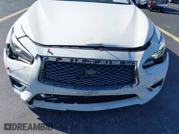 ✅ 2021 Infiniti Q50 Luxe • VIN: JN1EV7BP8MM701073 • Lot: 43707547. Wystawiony na IAAI z przebiegiem 51 990 mil. Bezpłatny archiwum sprzedaży aukcyjnych z USA i szczegółowy raport historii pojazdu na DreamBid. Zdjęcie 6.