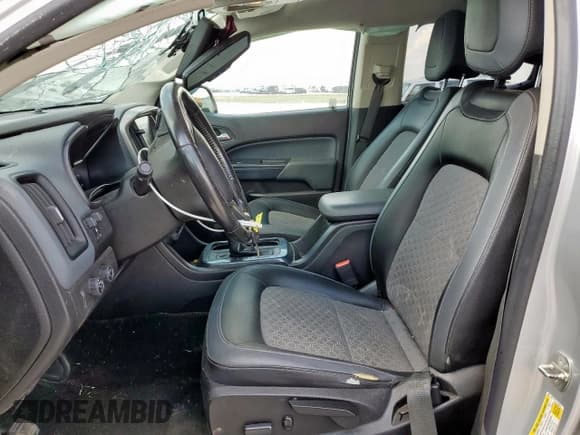 ✅ 2016 Chevrolet Colorado 4WD Z71 • VIN: 1GCPTDE17G1366461 • Лот: 81607085. Опубликован ранее на Copart с пробегом 235 120 миль. Бесплатный доступ к архиву аукционных продаж из США и подробный отчёт об истории автомобиля на DreamBid. Изображение 7.