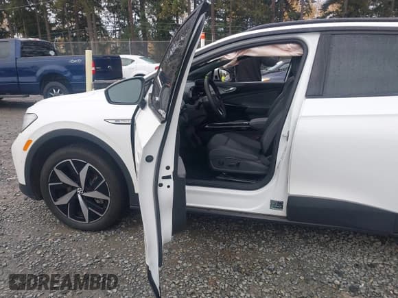 ✅ 2023 Volkswagen ID.4 Pro S • VIN: 1V2WNPE85PC027351 • Лот: 43728529. Опубликован ранее на IAAI с пробегом 16 150 миль. Бесплатный доступ к архиву аукционных продаж из США и подробный отчёт об истории автомобиля на DreamBid. Изображение 5.