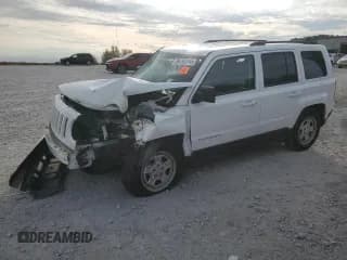 ✅ 2015 Jeep Patriot Sport • VIN: 1C4NJPBA2FD226303 • Лот: 86792045. Опубликован ранее на Copart с пробегом Не указан. Бесплатный доступ к архиву аукционных продаж из США и подробный отчёт об истории автомобиля на DreamBid. Изображение 1.