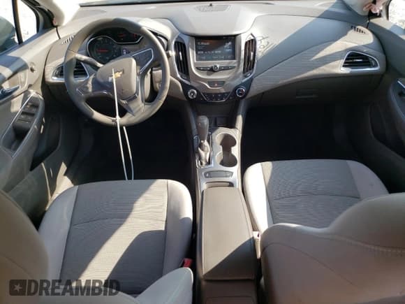 ✅ 2017 Chevrolet Cruze LT • VIN: 1G1BE5SM5H7280260 • Lot: 60887773. Listed on Copart with 77,048 mi. Free auction sales archive from the USA and detailed vehicle history report at DreamBid. Image 8.