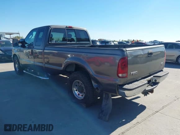 ✅ 2004 Ford F-250 XL • VIN: 1FTNX20P44EB47313 • Лот: 43657063. Опубликован ранее на IAAI с пробегом 372 936 миль. Бесплатный доступ к архиву аукционных продаж из США и подробный отчёт об истории автомобиля на DreamBid. Изображение 3.
