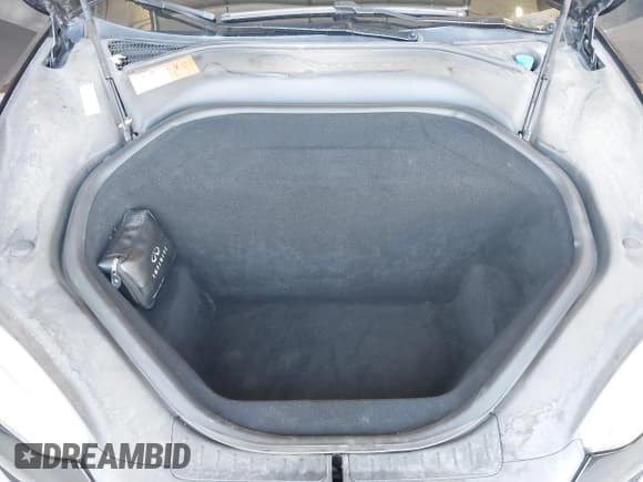 ✅ 2015 Tesla Model S 85D • VIN: 5YJSA1S26FF090484 • Лот: 43100086. Опубликован ранее на IAAI с пробегом 114 366 миль. Бесплатный доступ к архиву аукционных продаж из США и подробный отчёт об истории автомобиля на DreamBid. Изображение 10.