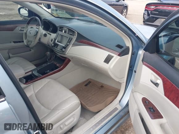 ✅ 2012 Toyota Avalon • VIN: 4T1BK3DBXCU472344 • Lot: 42482610. Listed on IAAI with 60,682 mi. Free auction sales archive from the USA and detailed vehicle history report at DreamBid. Image 5.