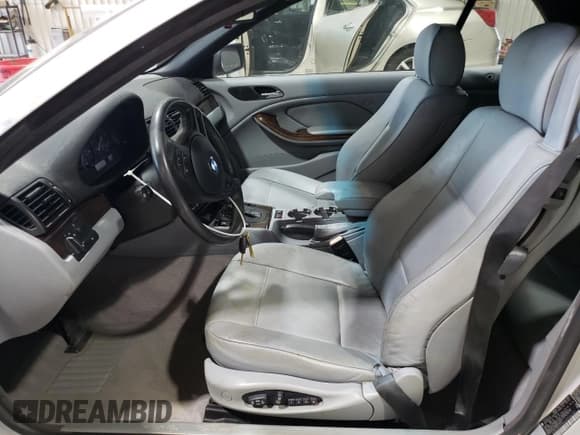 ✅ 2002 BMW 3 Series 325Ci • VIN: WBABS33442PG83740 • Lot: 61763375. Listed on Copart with 107,408 mi. Free auction sales archive from the USA and detailed vehicle history report at DreamBid. Image 7.