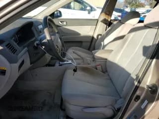 ✅ 2008 Hyundai Sonata GLS • VIN: 5NPET46C28H297468 • Лот: 81904134. Опубликован ранее на Copart с пробегом 258 180 миль. Бесплатный доступ к архиву аукционных продаж из США и подробный отчёт об истории автомобиля на DreamBid. Изображение 6.