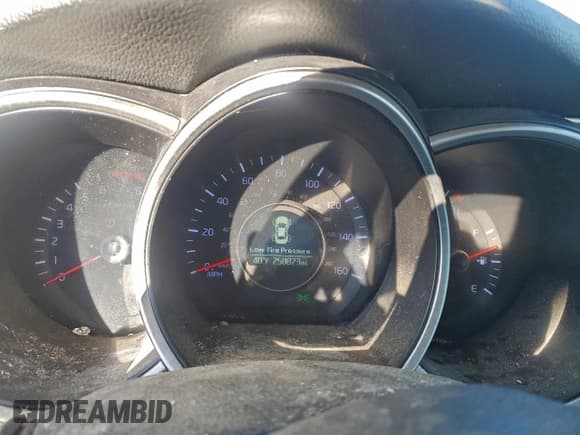 ✅ 2015 Kia Optima LX • VIN: 5XXGM4A72FG366376 • Lot: 96009965. Listed on Copart with 258,873 mi. Free auction sales archive from the USA and detailed vehicle history report at DreamBid. Image 9.