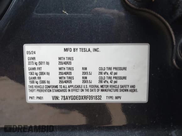 ✅ 2024 Tesla Model Y • VIN: 7SAYGDEDXRF091832 • Lot: 43562899. Wystawiony na IAAI z przebiegiem 9 525 mil. Bezpłatny archiwum sprzedaży aukcyjnych z USA i szczegółowy raport historii pojazdu na DreamBid. Zdjęcie 9.