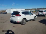 ✅ 2017 Nissan Rogue SV • VIN: KNMAT2MV5HP615952 • Lot: 43636430. Wystawiony na IAAI z przebiegiem 97 075 mil. Bezpłatny archiwum sprzedaży aukcyjnych z USA i szczegółowy raport historii pojazdu na DreamBid. Zdjęcie 4.
