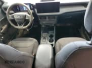 ✅ 2025 Ford Maverick XL • VIN: 3FTTW8A37SRA67474 • Lot: 80311815. Wystawiony na Copart z przebiegiem 20 385 mil. Bezpłatny archiwum sprzedaży aukcyjnych z USA i szczegółowy raport historii pojazdu na DreamBid. Zdjęcie 8.