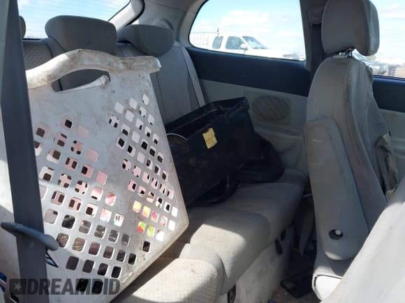 ✅ 2008 Hyundai Accent GS • VIN: KMHCM36C58U060618 • Лот: 41808287. Опубликован ранее на IAAI с пробегом 200 644 миль. Бесплатный доступ к архиву аукционных продаж из США и подробный отчёт об истории автомобиля на DreamBid. Изображение 8.