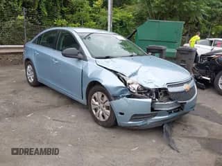 2012 Chevrolet Cruze LS с VIN 1G1PC5SHXC7312918, выставлен на аукционе IAAI как лот 42380000 с пробегом 204 452 миль миль и . История ставок и продаж доступна на DreamBid. Изображение 1.