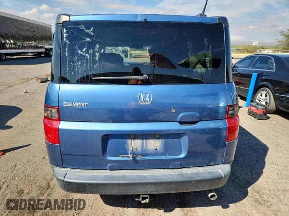 ✅ 2006 Honda Element EX-P • VIN: 5J6YH28706L004981 • Lot: 85785845. Listed on Copart with 136,919 mi. Free auction sales archive from the USA and detailed vehicle history report at DreamBid. Image 6.