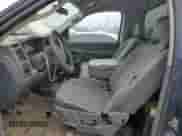 2008 Dodge 1500 ST z VIN 1D7HA16K78J196609, wystawiony jako Copart lot #73120924 z przebiegiem 229 999 mil mil oraz Czysty tytuł • Clean title. Historia ofert i sprzedaży dostępna na DreamBid. Obrazek 7.