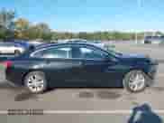 2019 Chevrolet Malibu LT z VIN 1G1ZD5ST8KF114238, wystawiony jako IAAI lot #43367354 z przebiegiem 58 675 mil mil oraz . Historia ofert i sprzedaży dostępna na DreamBid. Obrazek 13.