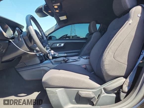 ✅ 2022 Ford Mustang EcoBoost • VIN: 1FA6P8TH5N5150921 • Лот: 70417585. Опубликован ранее на Copart с пробегом 25 742 миль. Бесплатный доступ к архиву аукционных продаж из США и подробный отчёт об истории автомобиля на DreamBid. Изображение 7.