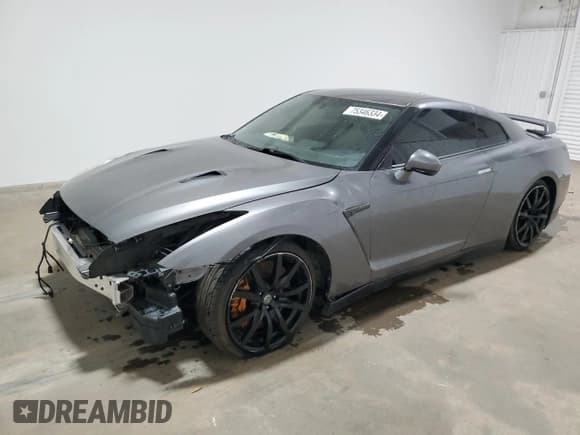 ✅ 2016 Nissan GT-R Premium • VIN: JN1AR5EFXGM290743 • Lot: 75346334. Listed on Copart with 34,358 mi. Free auction sales archive from the USA and detailed vehicle history report at DreamBid. Image 1.