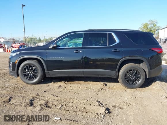 ✅ 2023 Chevrolet Traverse LT Cloth • VIN: 1GNEVGKW2PJ124025 • Lot: 43327558. Wystawiony na IAAI z przebiegiem 37 031 mil. Bezpłatny archiwum sprzedaży aukcyjnych z USA i szczegółowy raport historii pojazdu na DreamBid. Zdjęcie 14.