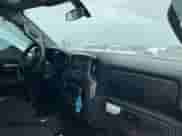 2021 Chevrolet Silverado 1500 Work Truck z VIN 3GCNWAEF8MG164749, wystawiony jako IAAI lot #43632324 z przebiegiem 90 987 mil mil oraz . Historia ofert i sprzedaży dostępna na DreamBid. Obrazek 19.