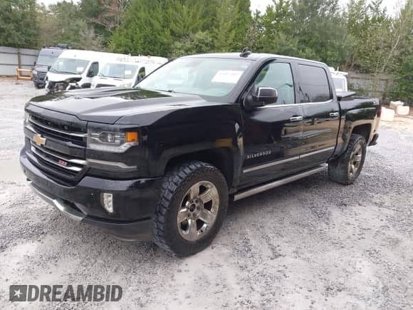 2017 Chevrolet Silverado 1500 LTZ with VIN 3GCUKSEC5HG302966, listed as a IAAI auction lot 43497492 with 209,703 mi miles and . Bid and sale history available at DreamBid. Image 19.