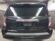 ✅ 2015 GMC Yukon XL SLT • VIN: 1GKS1HKC9FR222184 • Lot: 42245786. Wystawiony na IAAI z przebiegiem 325 383 mil. Bezpłatny archiwum sprzedaży aukcyjnych z USA i szczegółowy raport historii pojazdu na DreamBid. Zdjęcie 16.