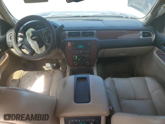 ✅ 2007 Chevrolet Suburban LS • VIN: 3GNGK26K67G135705 • Лот: 89537205. Опубликован ранее на Copart с пробегом 213 824 миль. Бесплатный доступ к архиву аукционных продаж из США и подробный отчёт об истории автомобиля на DreamBid. Изображение 8.