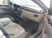 ✅ 2009 Buick Lucerne CX-2 • VIN: 1G4HP57M69U112727 • Lot: 42405201. Wystawiony na IAAI z przebiegiem 165 572 mil. Bezpłatny archiwum sprzedaży aukcyjnych z USA i szczegółowy raport historii pojazdu na DreamBid. Zdjęcie 5.