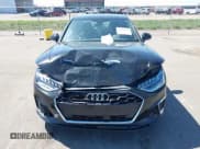 ✅ 2022 Audi A4 S line Premium Plus • VIN: WAUEAAF44NN011772 • Лот: 42200129. Опубликован ранее на IAAI с пробегом 67 480 миль. Бесплатный доступ к архиву аукционных продаж из США и подробный отчёт об истории автомобиля на DreamBid. Изображение 12.