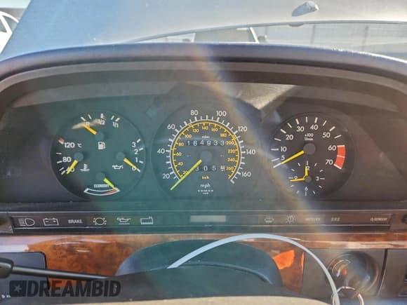 ✅ 1986 Mercedes-Benz 560 560SEC • VIN: WDBCA45D2GA215279 • Lot: 96002755. Listed on Copart with 164,933 mi. Free auction sales archive from the USA and detailed vehicle history report at DreamBid. Image 9.