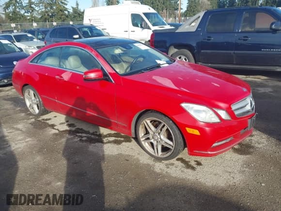 ✅ 2011 Mercedes-Benz E 350 • VIN: WDDKJ5GBXBF122722 • Лот: 41670771. Опубликован ранее на IAAI с пробегом Не указан. Бесплатный доступ к архиву аукционных продаж из США и подробный отчёт об истории автомобиля на DreamBid. Изображение 1.