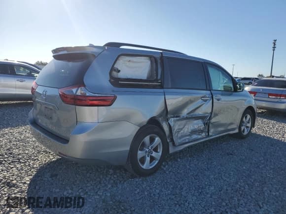 ✅ 2020 Toyota Sienna LE • VIN: 5TDKZ3DC4LS022220 • Lot: 90823735. Listed on Copart with 104,011 mi. Free auction sales archive from the USA and detailed vehicle history report at DreamBid. Image 3.