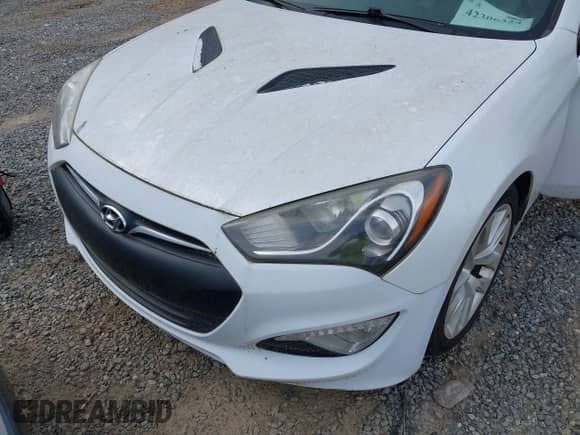 2014 Hyundai Genesis Coupe R-Spec with VIN KMHHT6KD5EU121308, listed as a IAAI auction lot 42306324 with 82,393 mi miles and . Bid and sale history available at DreamBid. Image 6.