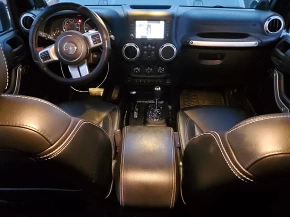 ✅ 2014 Jeep Wrangler Unlimited Rubicon X • VIN: 1C4BJWFG2EL268275 • Lot: 67351095. Listed on Copart with 40,551 mi. Free auction sales archive from the USA and detailed vehicle history report at DreamBid. Image 8.